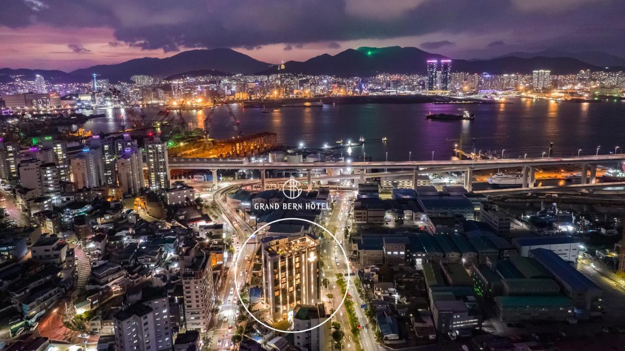 Yeongdo Grandbern Hotel Busan Exterior photo