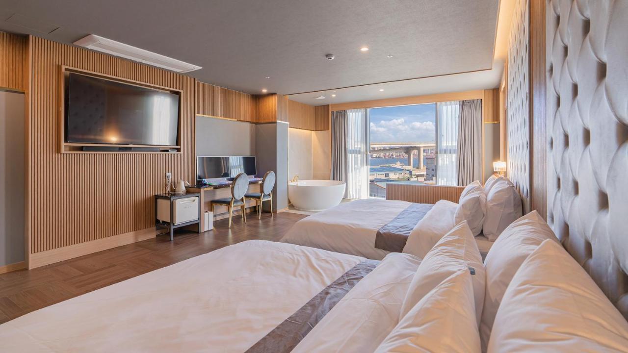 Yeongdo Grandbern Hotel Busan Exterior photo