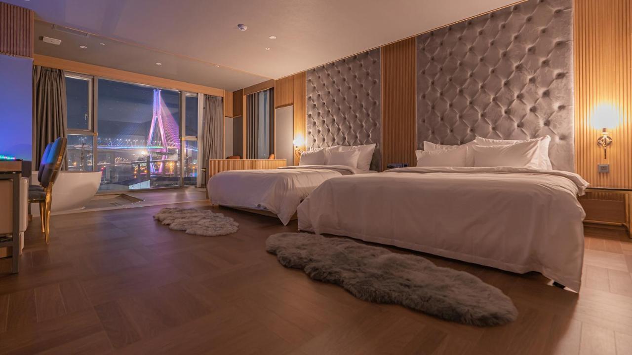 Yeongdo Grandbern Hotel Busan Exterior photo