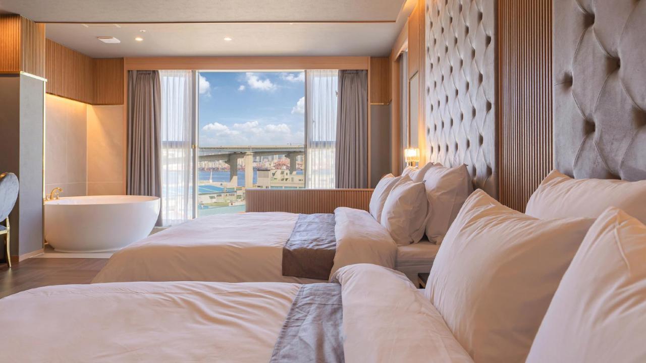 Yeongdo Grandbern Hotel Busan Exterior photo