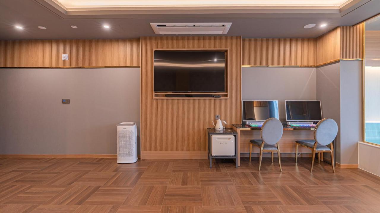 Yeongdo Grandbern Hotel Busan Exterior photo